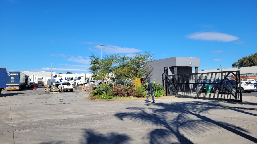 To Let commercial Property for Rent in Kraaifontein Industria Western Cape